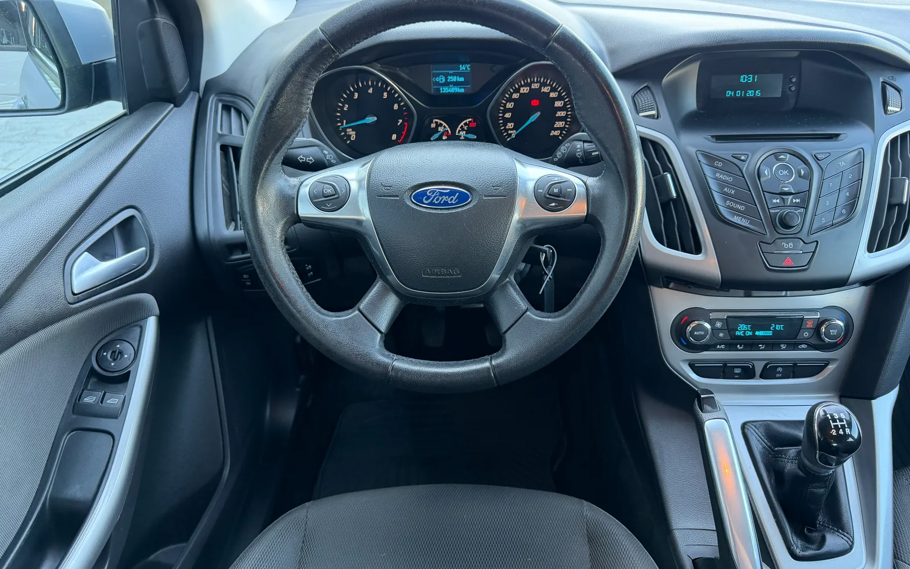 Zunanja slika - Ford Focus - 1.0 ECOBOOST AMBIENTE I 1. LASTNIK I - 11