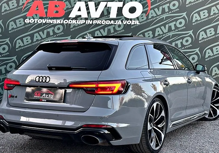 Zunanja slika - Audi RS4 - QAvant Avt.+331KW+F1+VIRTUAL+MATRIX+NARDO GREY+TOP - 5