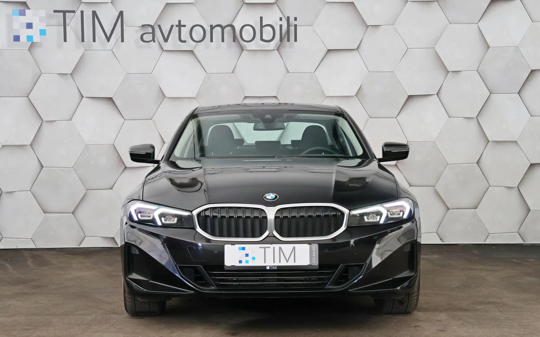 Zunanja slika - BMW Serija 3 - 3 Series Limousine 318d Aut Sportline 150KM - 5