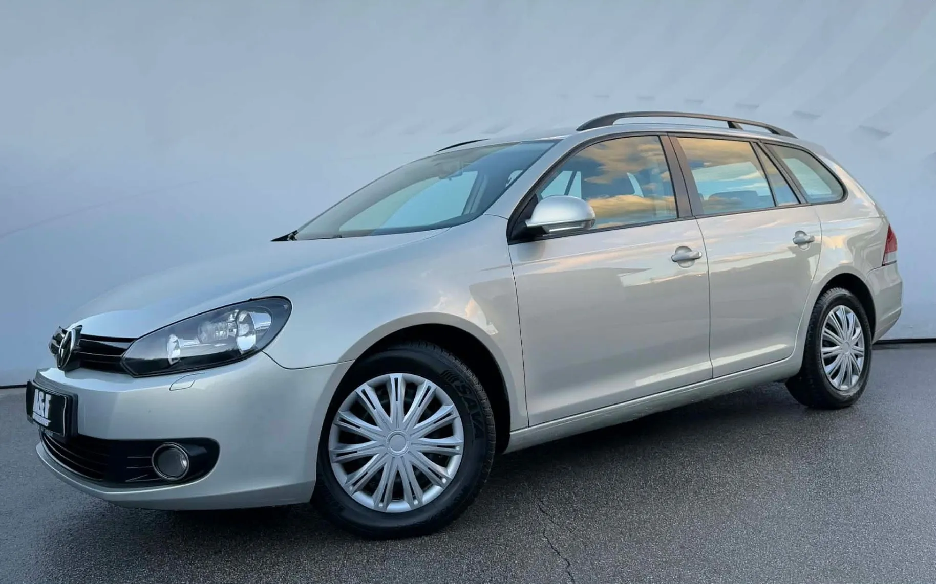 Zunanja slika - VW Golf - Variant 1.6 TDI-NAVIGACIJA-KREDIT BREZ POLOGA- - 1