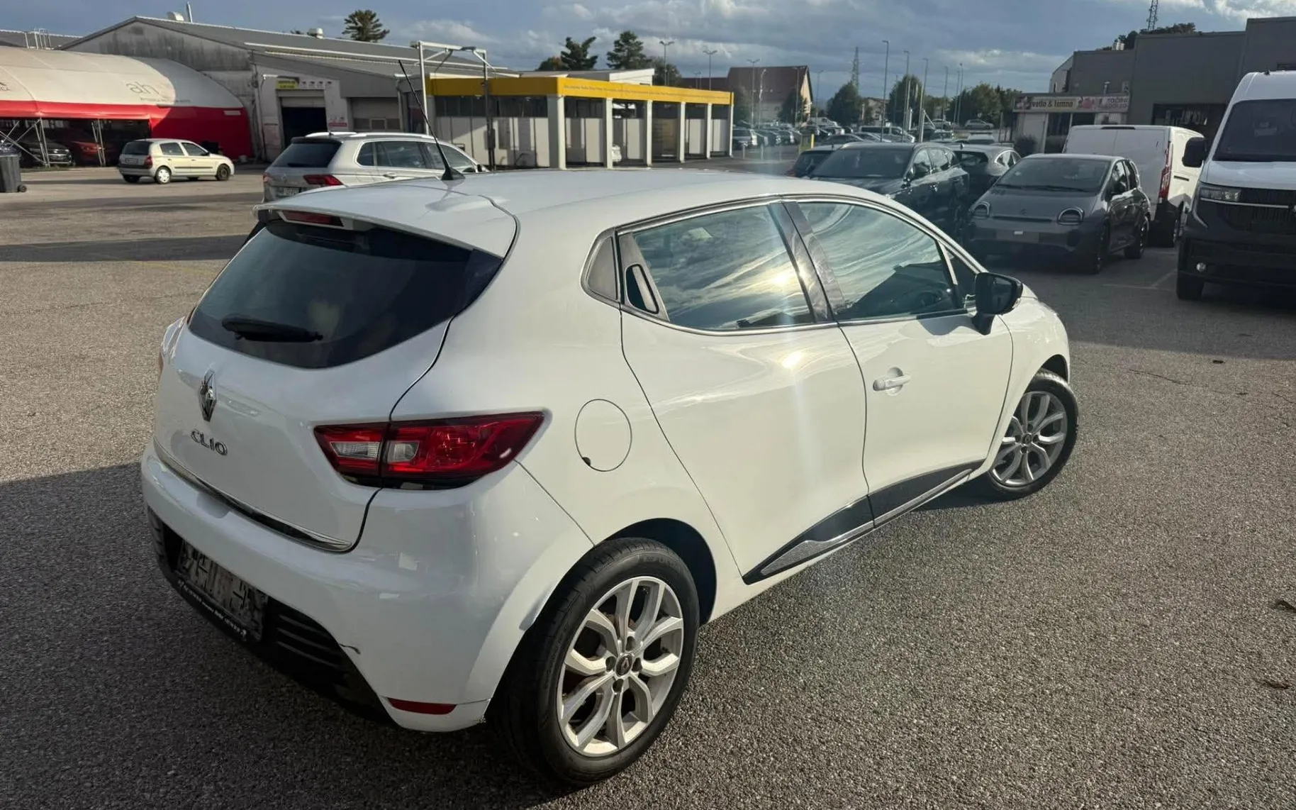 Zunanja slika - Renault Clio - TCe 75 Generation - 5