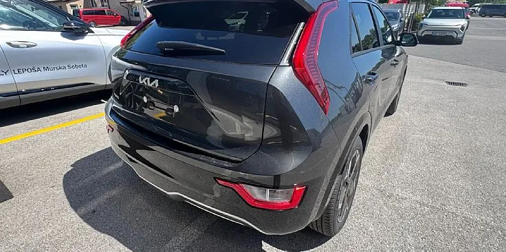 Zunanja slika - KIA Niro - EV EX LIMITED EDITION 64.8 kWH - 8