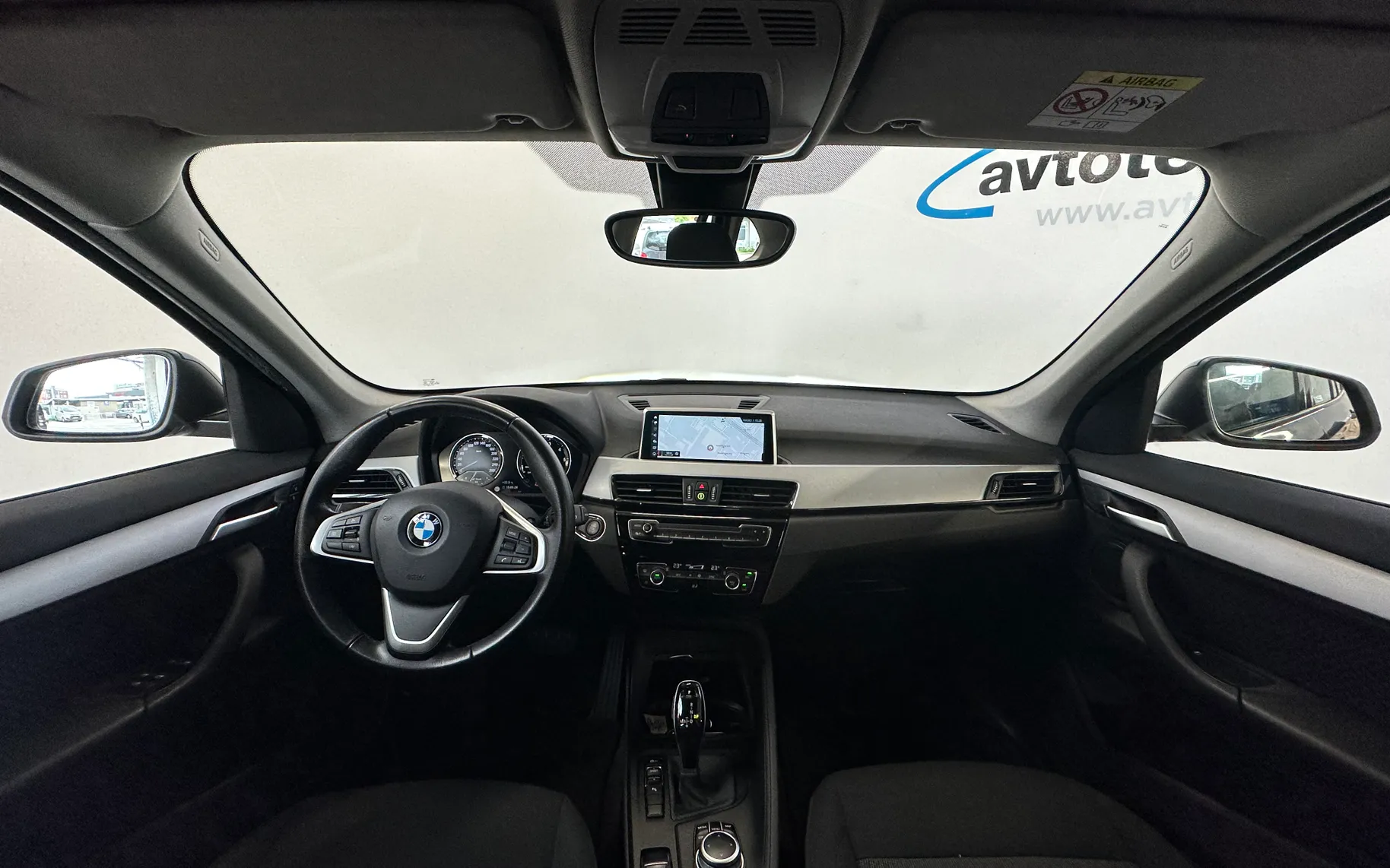 Notranja slika - BMW X1 - X1 - 26