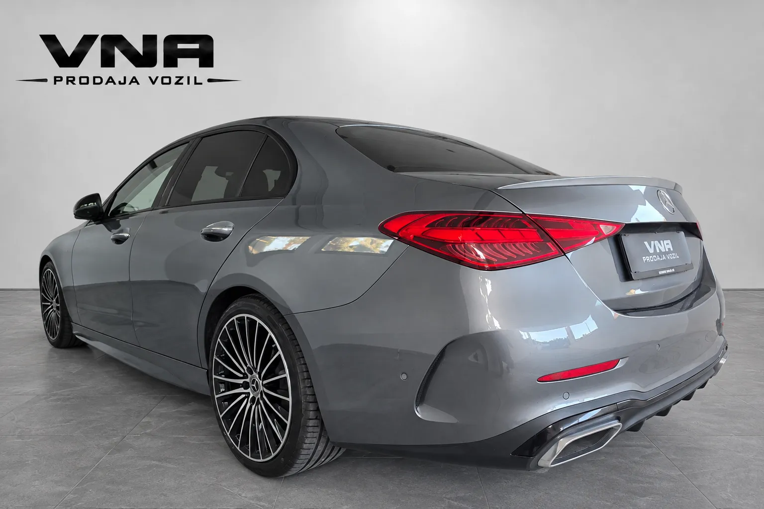 Zunanja slika - Mercedes-Benz C-Razred - C 220 d AMG |VIRTUAL|RADAR|BLIS|LANE|360KAM|KLJUKA - 4