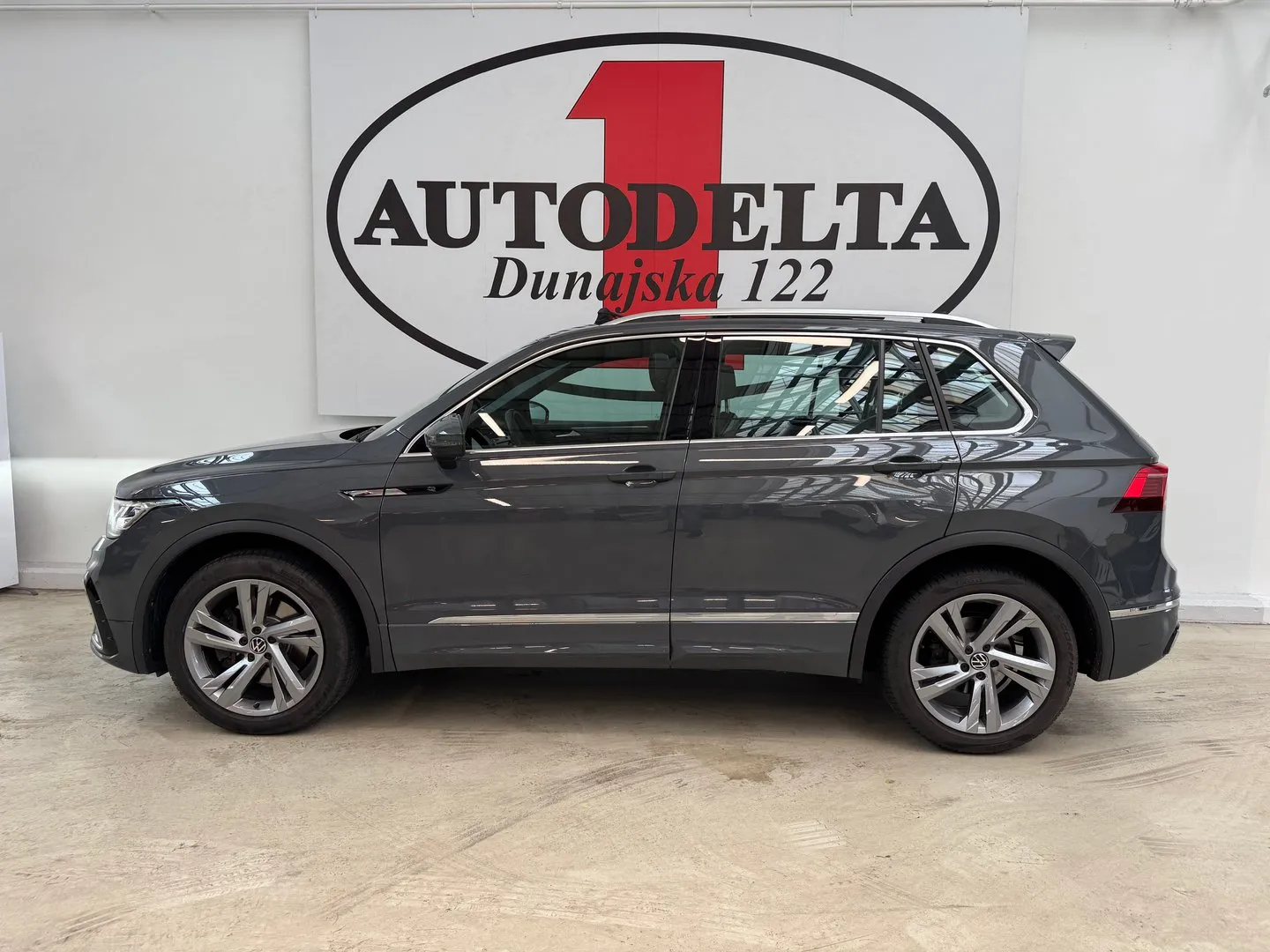 Zunanja slika - Volkswagen Tiguan - R-Line 2.0 TDI 4M DSG - 3