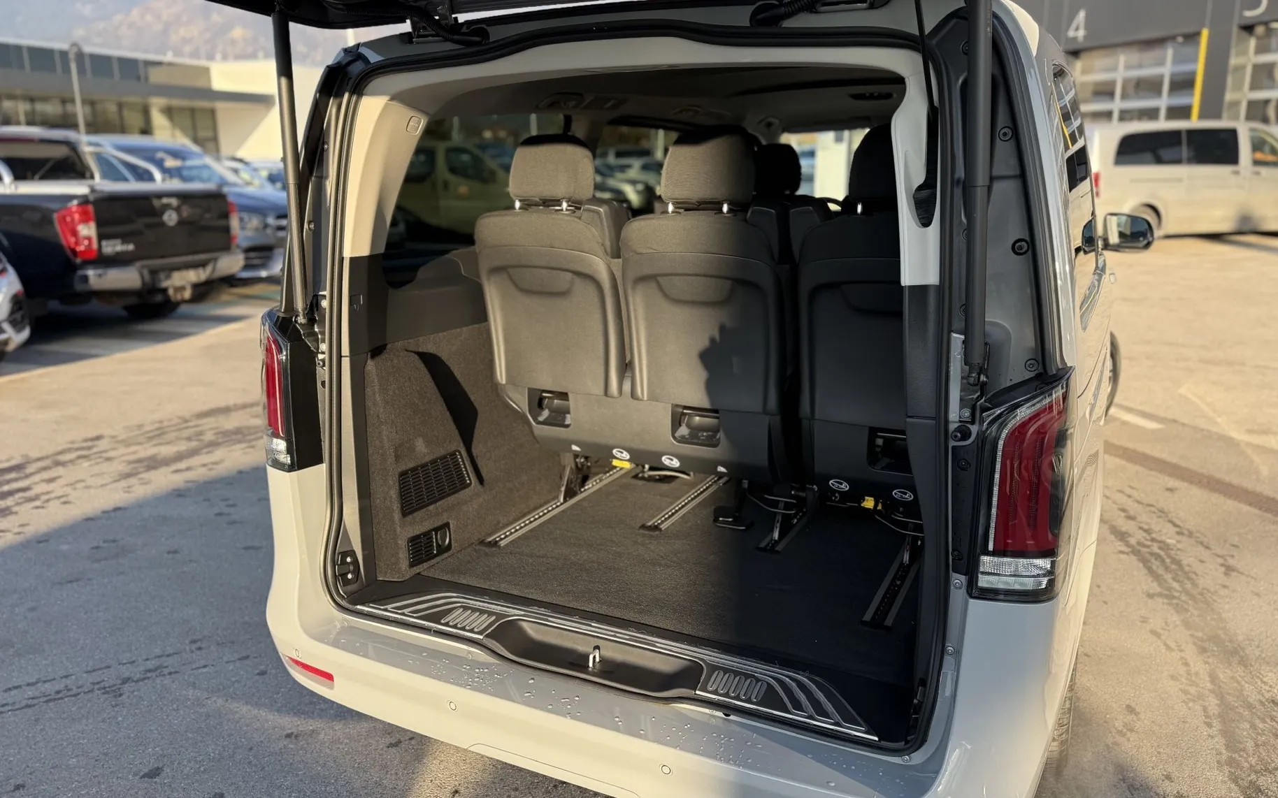 Zunanja slika - Mercedes-Benz V-Razred - V 250 d Style dolgi - 14