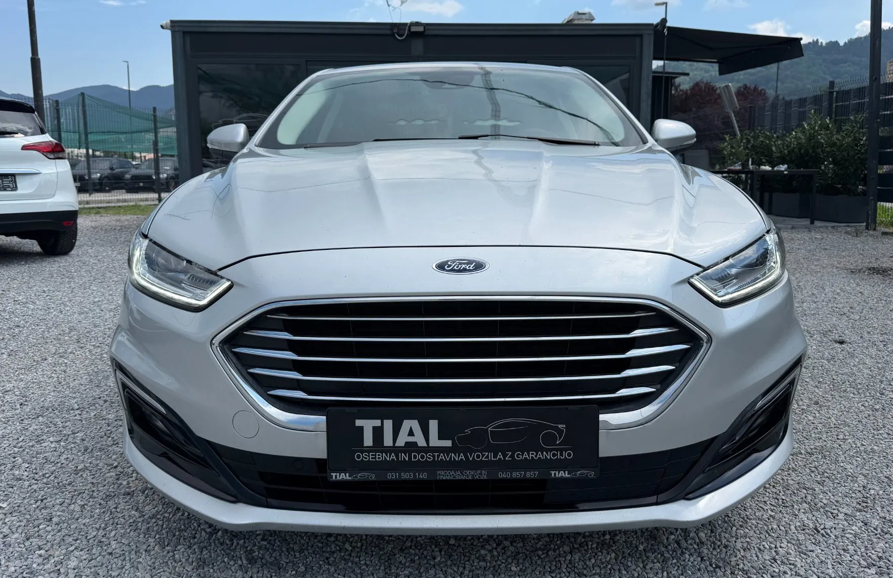 Zunanja slika - Ford Mondeo - 2.0 D TITANIUM-SLO-AUT-LED-NAVI-KAMERA-VELIK SERV - 2