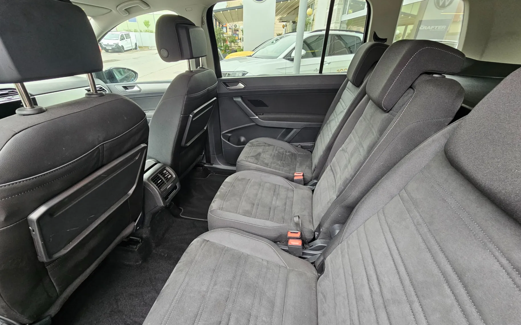Zunanja slika - Volkswagen Touran - 2.0 TDI Family DSG - 8