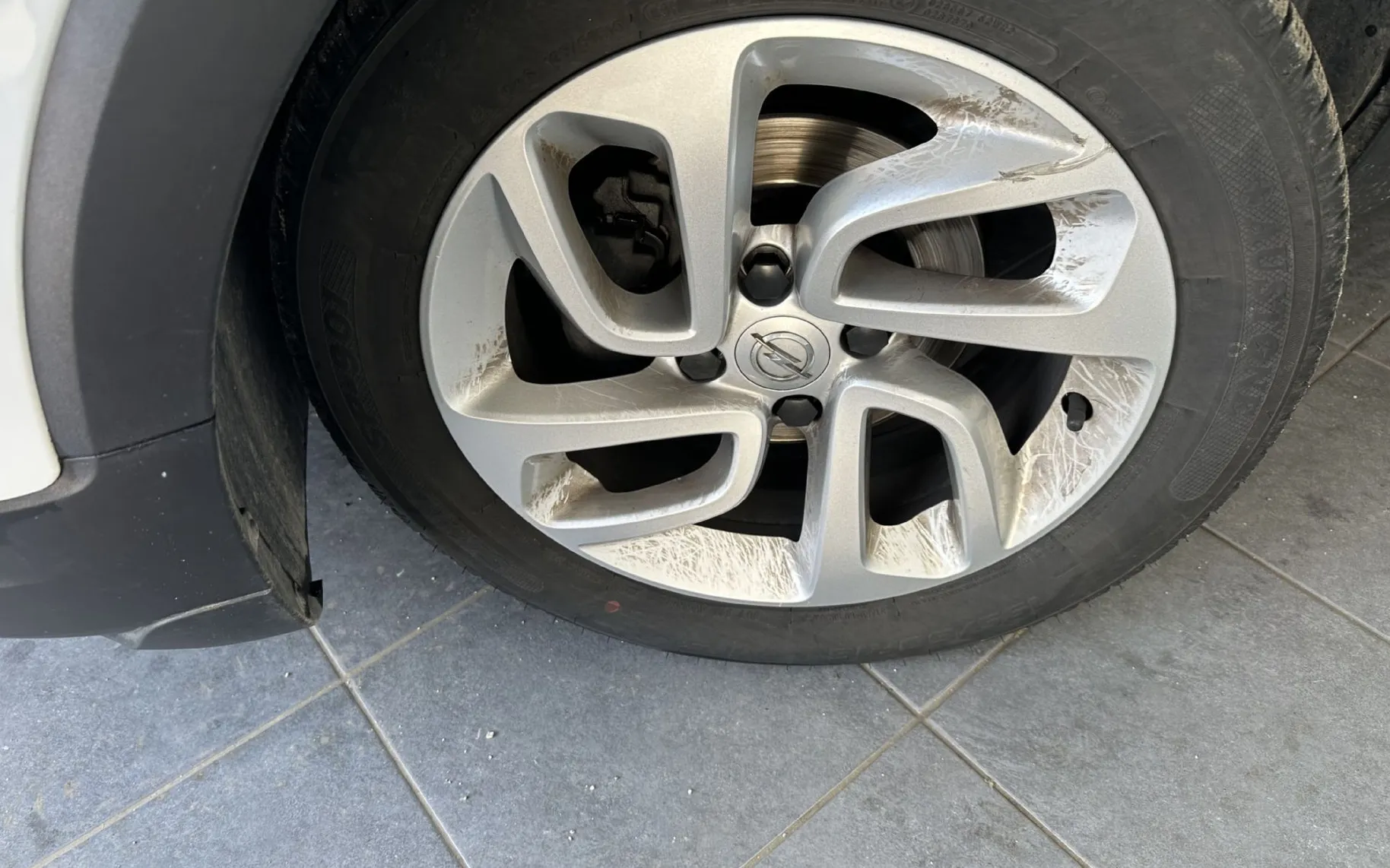 Zunanja slika - Opel Crossland X - 1.2 61KW.1 lastnik.12 mesečno jamstvo - 4