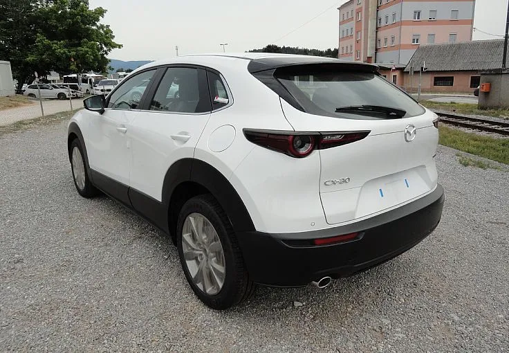 Zunanja slika - Mazda CX-30 - e-Skyactiv G140 Centre-line - NA ZALOGI - 5