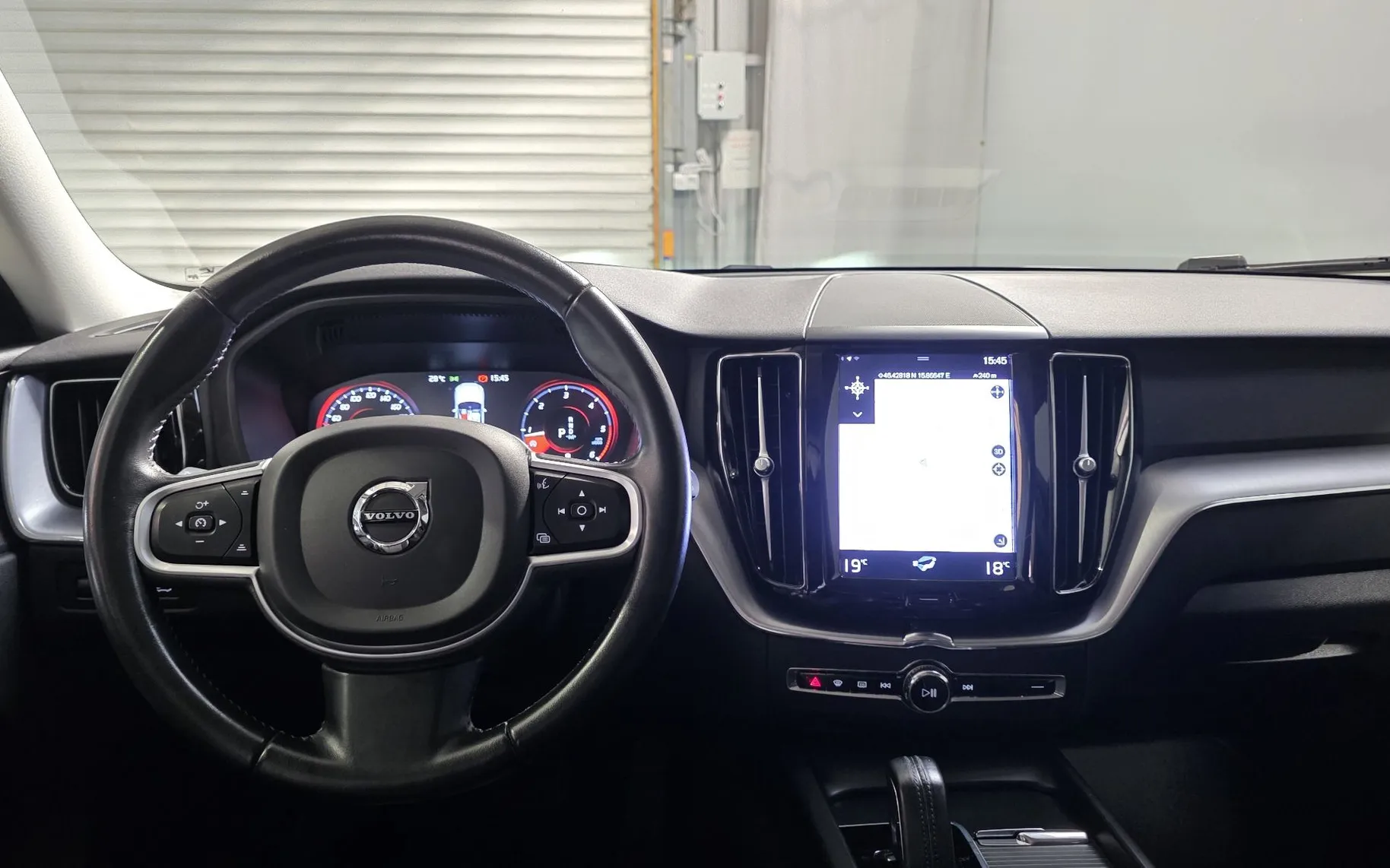 Zunanja slika - Volvo XC60 - B4D AWD Avt. VIRTUAL NAVI LED ACC KAM LANE - 10