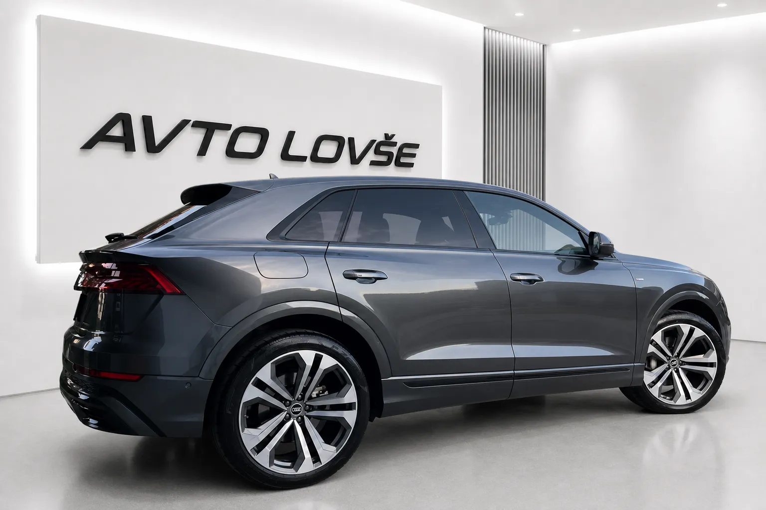 Zunanja slika - Audi Q8 - 50 TDI quattro 3x S line-1 LASTNIK-MATRIX-22 col - 6