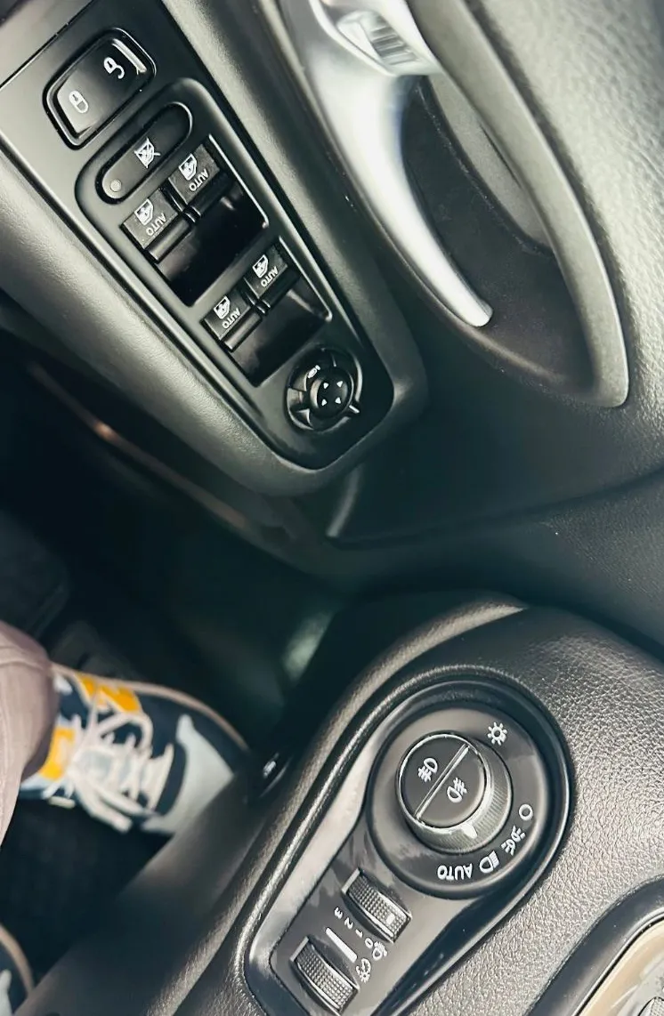 Zunanja slika - Jeep Renegade - 1.3 T-GDI 4xe PLUG-IN.NEMŠKI+4ALU.4X4.NAVI.ACC.TOP - 15