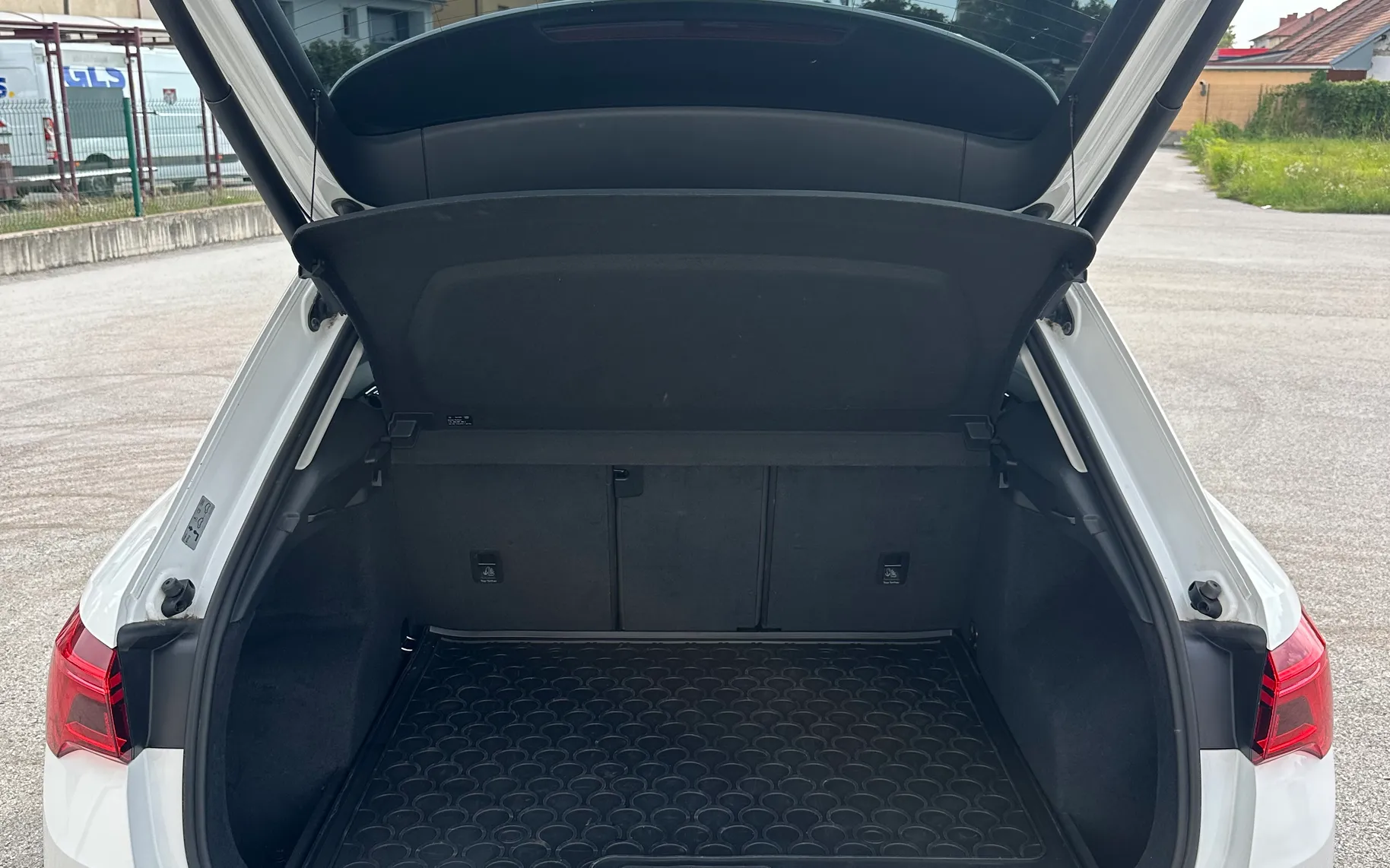 Zunanja slika - Audi Q3 - quattro 40 TDI Advanced S tronic - 5
