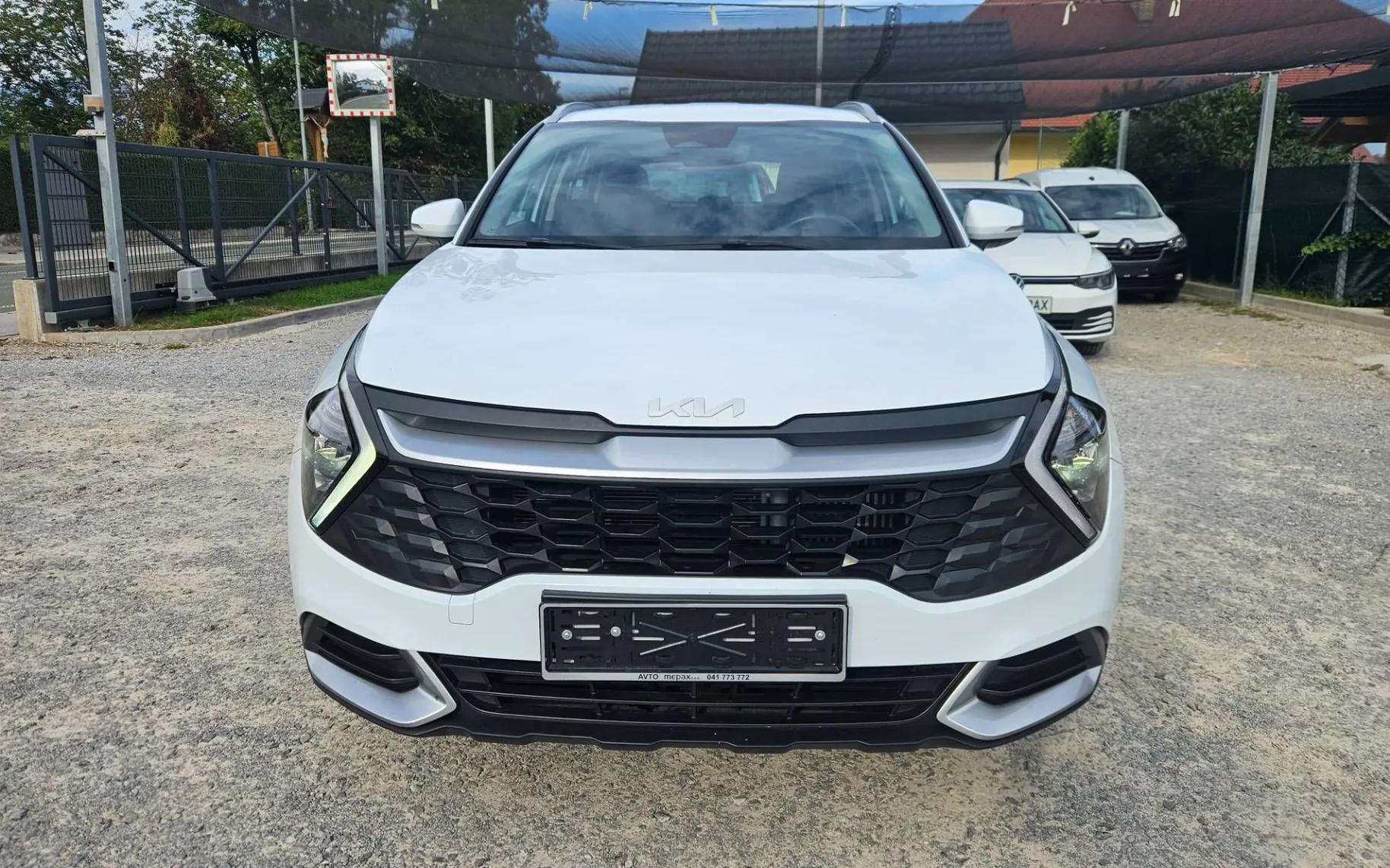 Notranja slika - KIA Sportage - 2WD 1.6 T-GDI LX Fresh 1.LASTNIK SLO VIRTUAL KAMER - 7