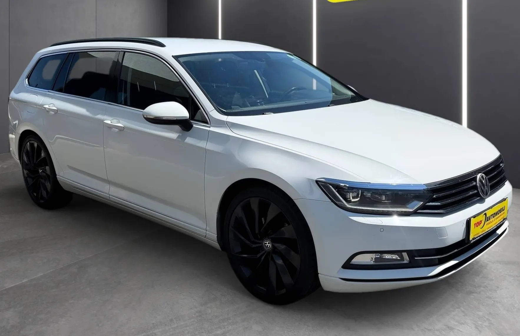 Zunanja slika - VW Passat - Variant 2.0 TDI HIGHLINE FULL LED NAVI PDC KAMERA  TOP - 10
