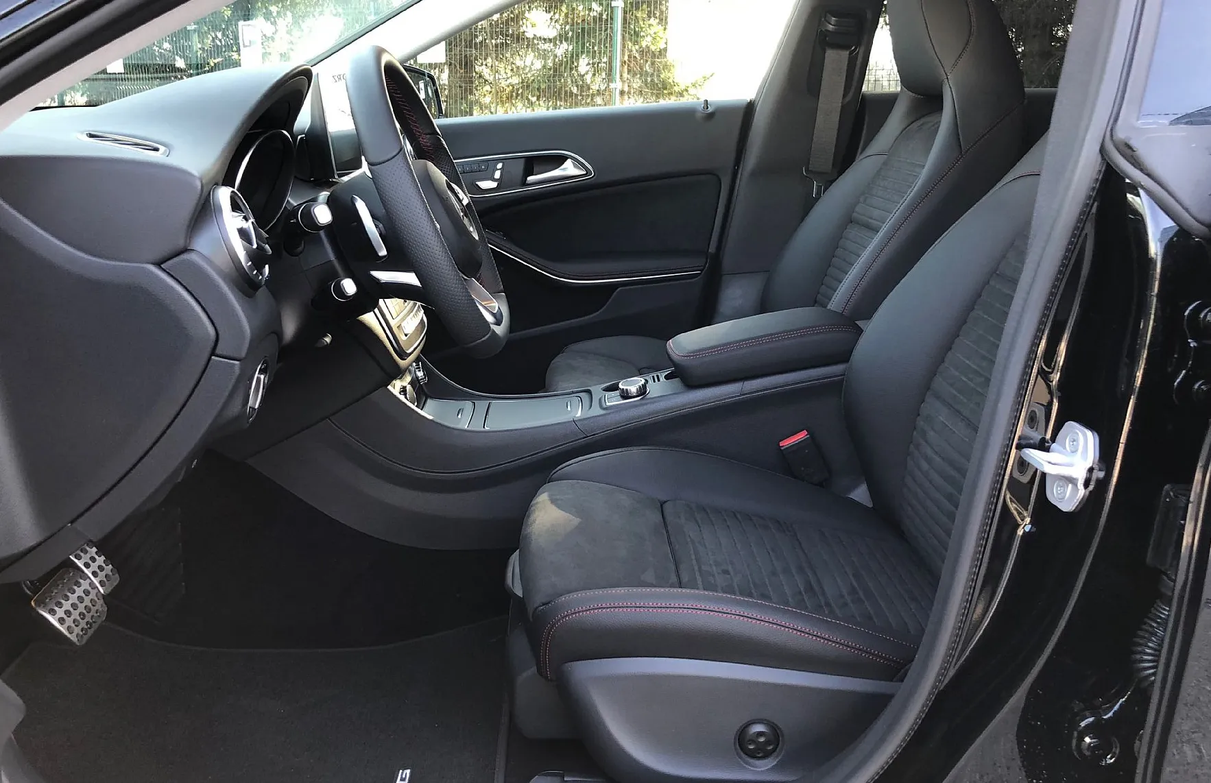 Zunanja slika - Mercedes-Benz CLA-Razred - CLA Shooting Brake 220 d 4M SB Avt. AMG NEPOZABNO DOŽIVETJE - 8