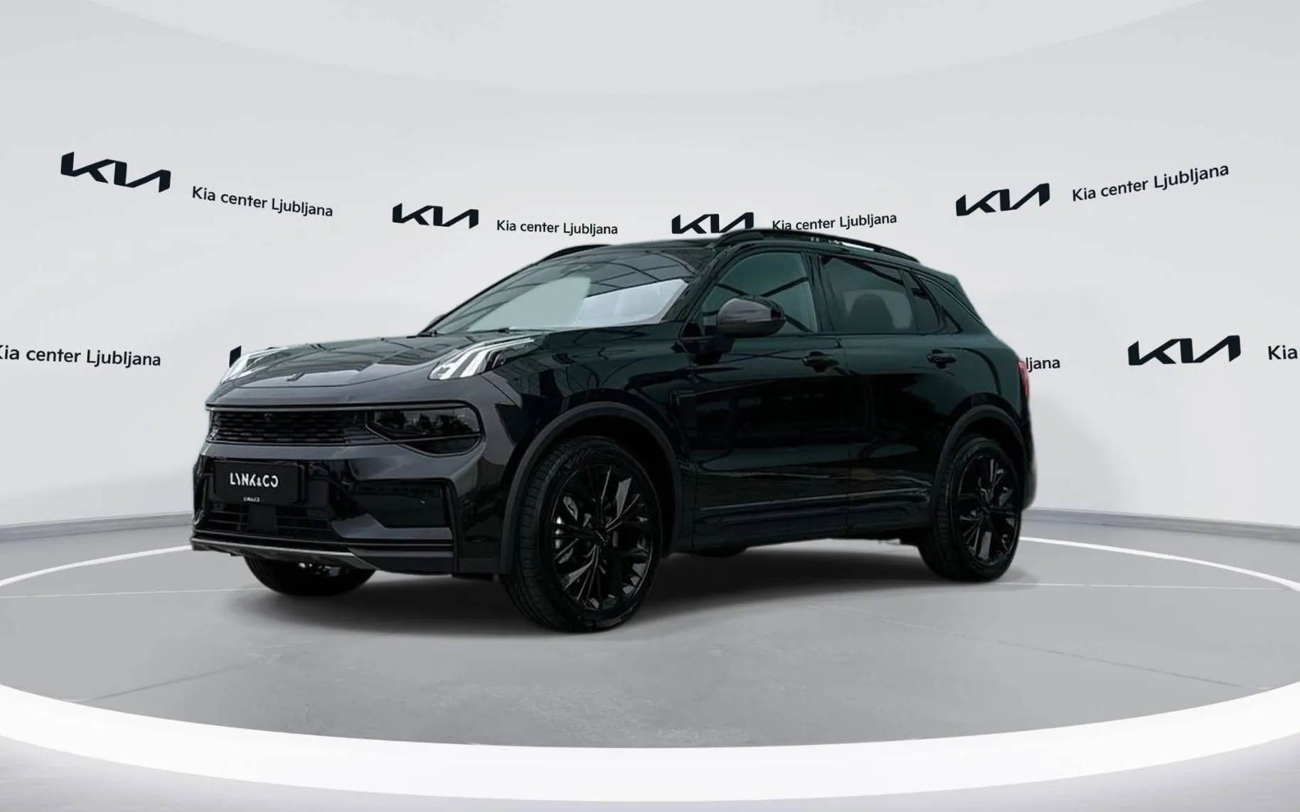 Zunanja slika - Lynk & Co 01 - More 2025 Priključni hibrid... - 1