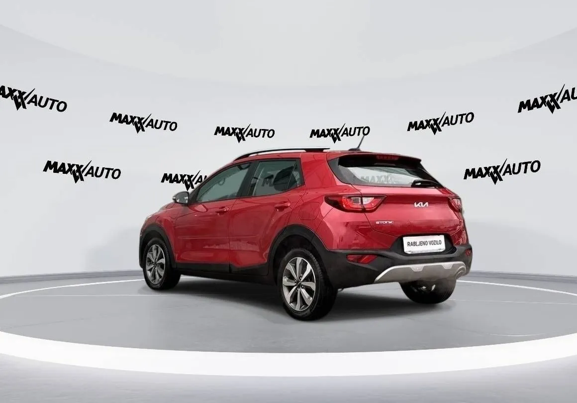 Notranja slika - KIA Stonic - 1.0 T-GDi LX Urban ISG DCT - 7