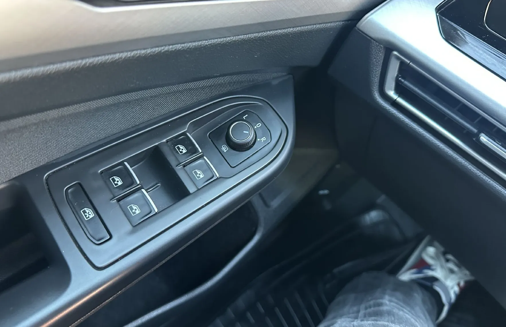 Zunanja slika - VW Golf - 1.5 TSI 96 KW.NEMŠKI+4 ALU.KAMERA.NAVI.111.000 KM - 8