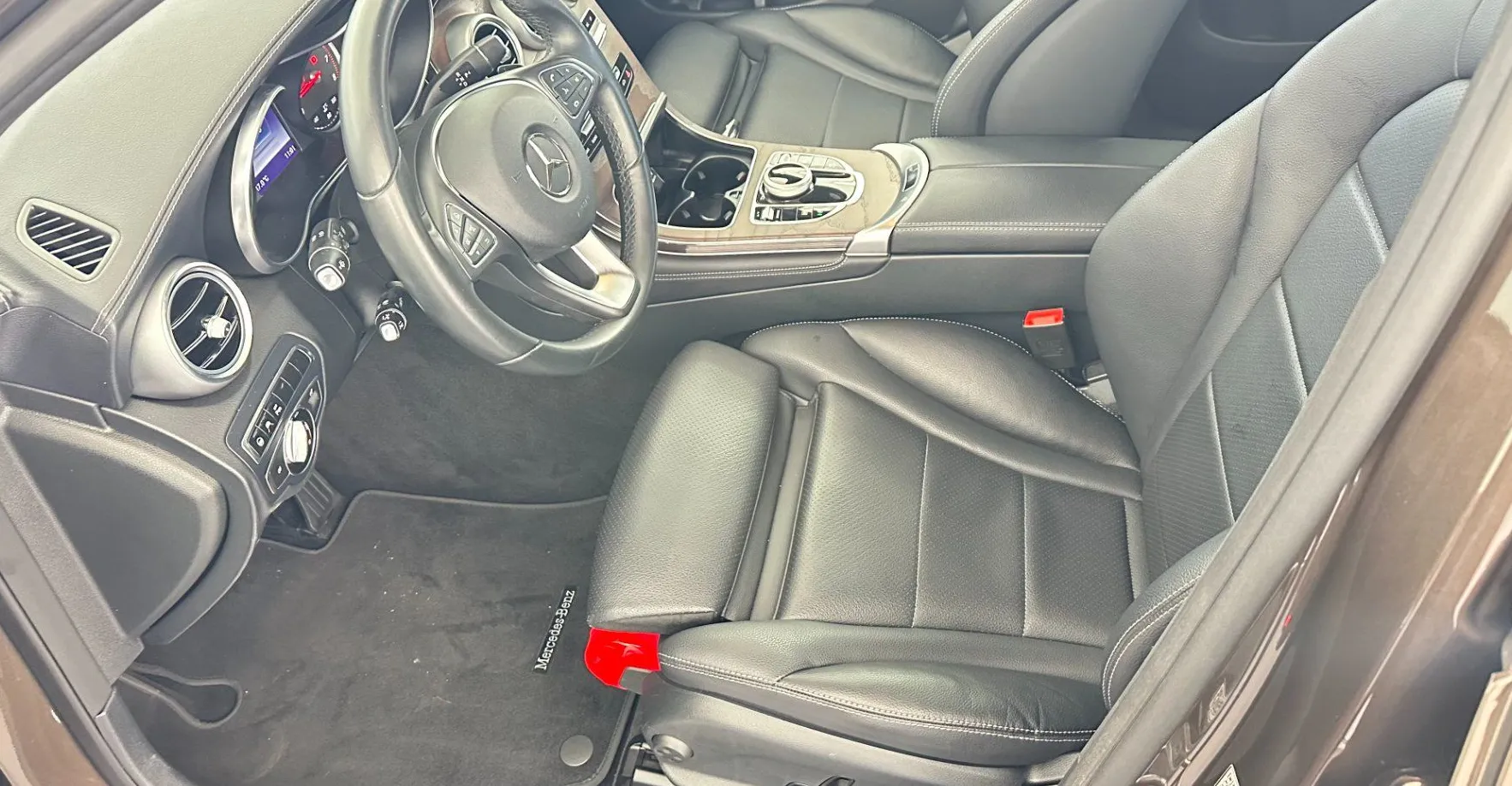 Zunanja slika - Mercedes-Benz GLC-Razred - GLC 250 4MATIC AMG Avt.NEMŠKI.KAMERA.NAVI.USNJE - 6