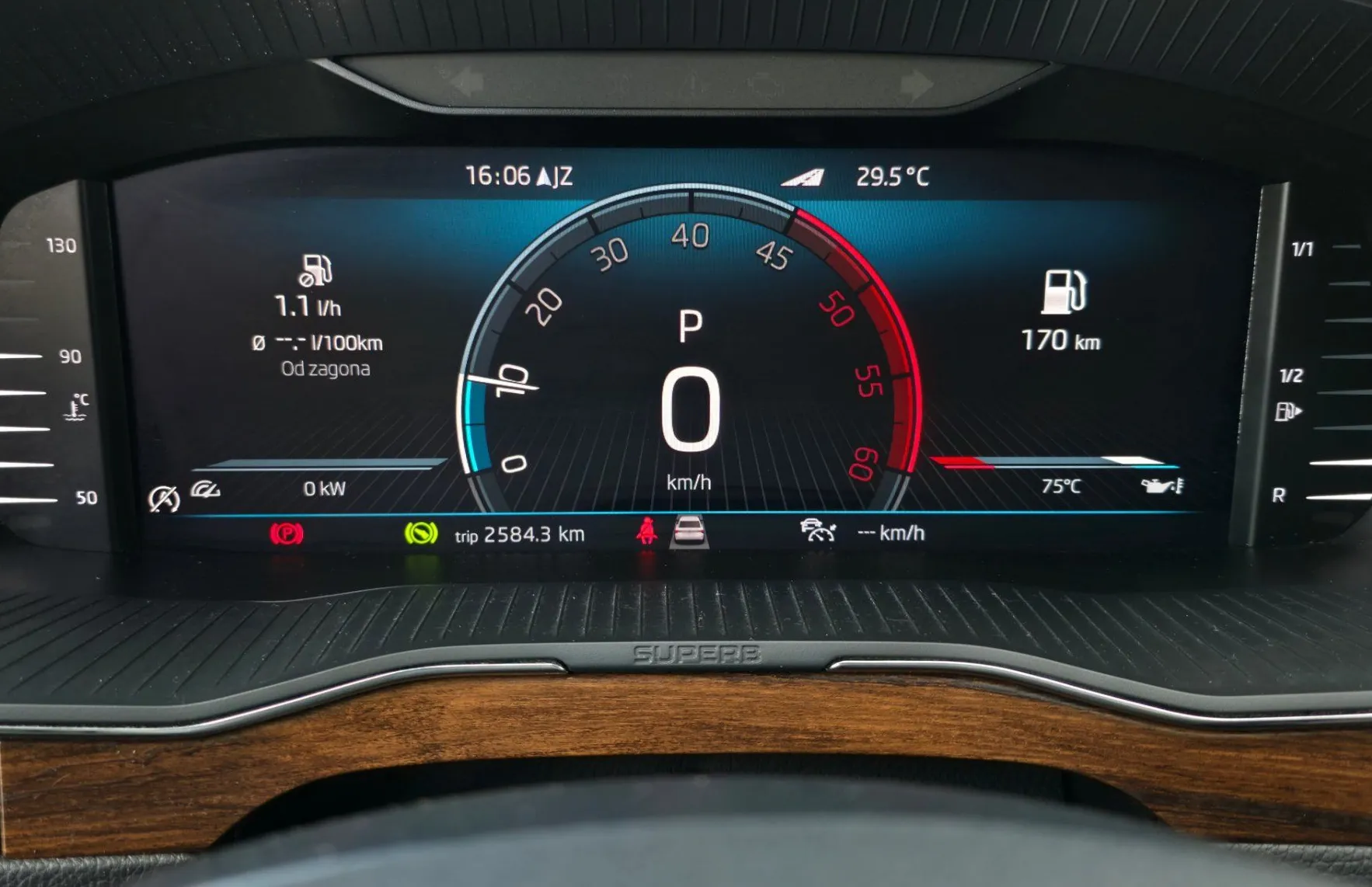 Zunanja slika - Škoda Superb - Combi 2.0TDI DSG Scout LED•ACC•VIRTUAL•GRETJE•KAM• - 9