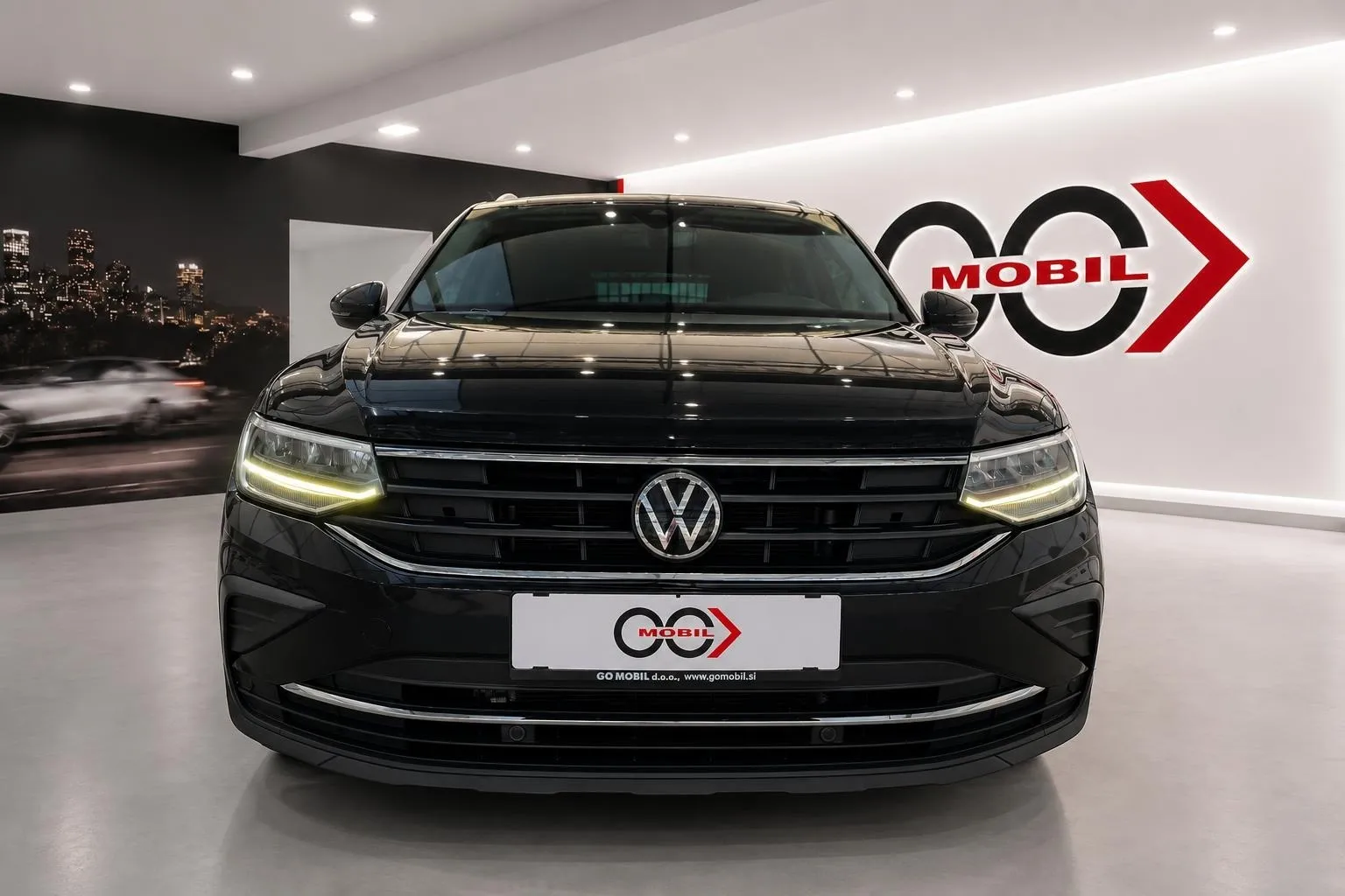 Zunanja slika - Volkswagen Tiguan - 2.0 TDI BMT Life DSG - LED.kamera.keyless.ambient - 2