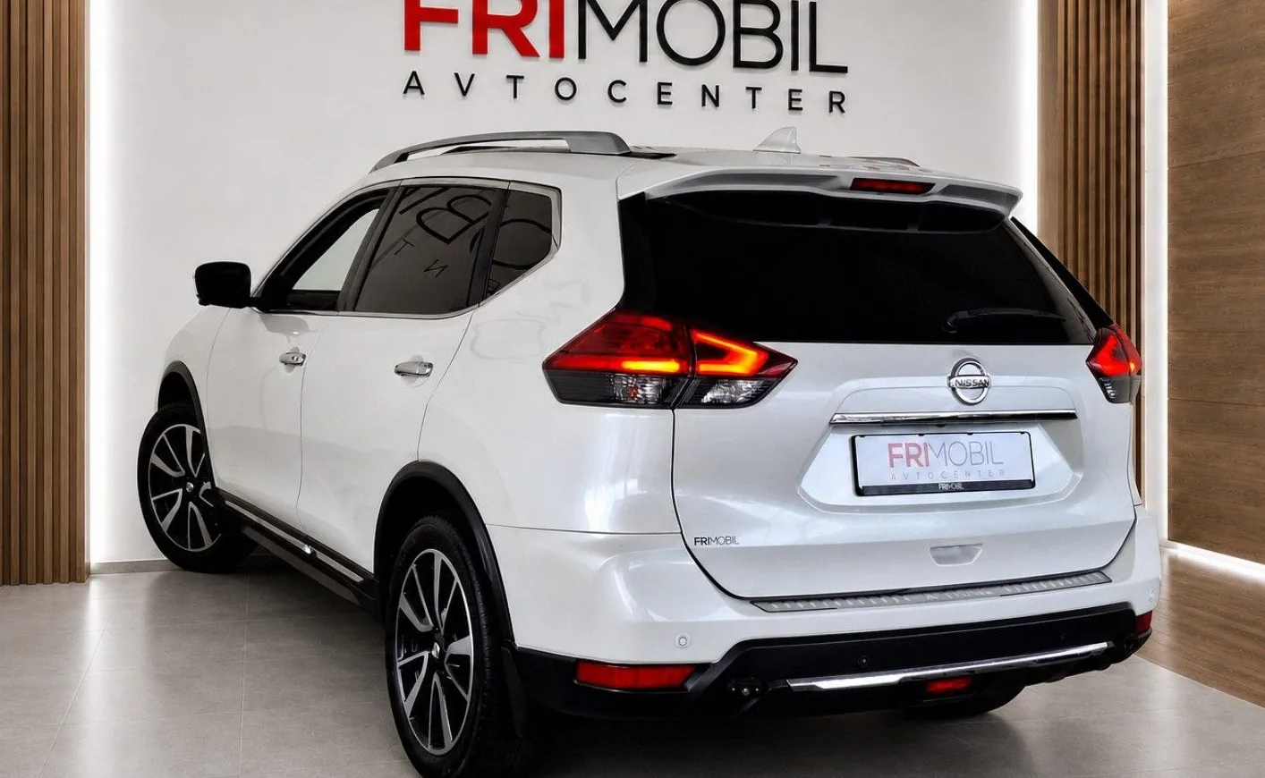 Zunanja slika - Nissan X-Trail - 4WD 2.0 dCi Tekna+ X-Tronic•PANORAMA•VL.KLJUKA•S - 4