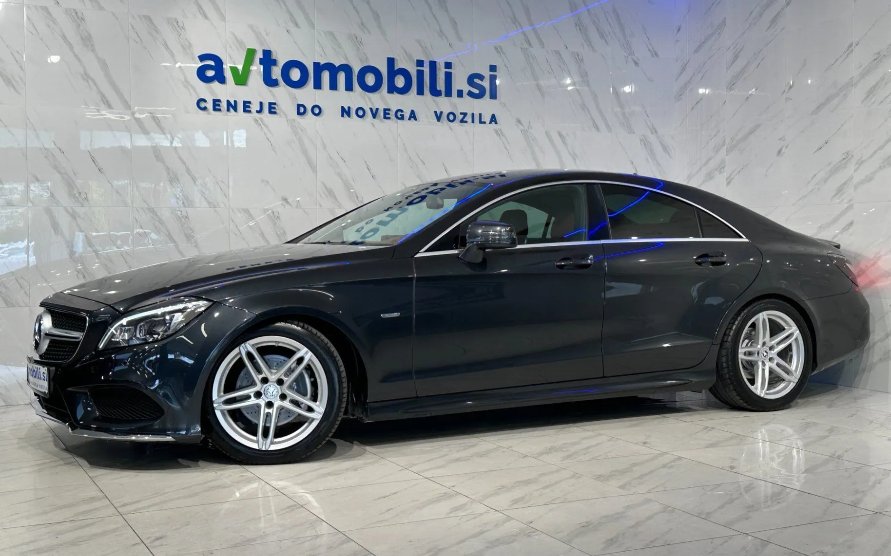 Zunanja slika - Mercedes-Benz CLS-Razred - 220d AMG line |Led|Kamera|HarmanK|Gretje|SLO|... - 2