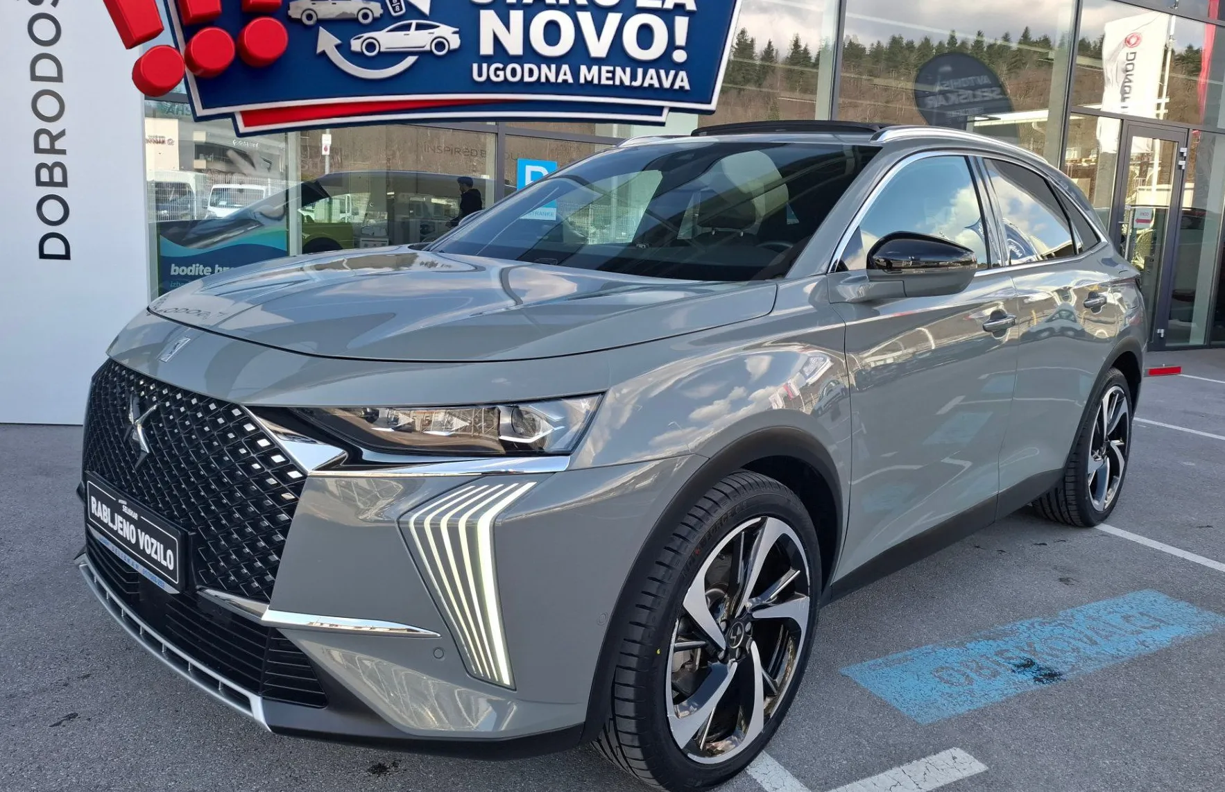 Zunanja slika - DS DS 7 - 1.6PHEV Rivoli E-TENSE 300 4X4 - AKCIJSKA CENA - 1