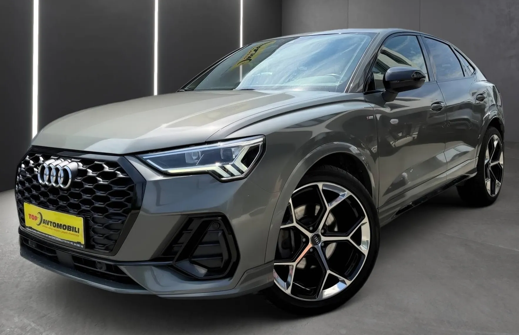 Zunanja slika - Audi Q3 - Sportback 40 TDI quattro S tronic  S Line 20 COL USNJE RAD - 1