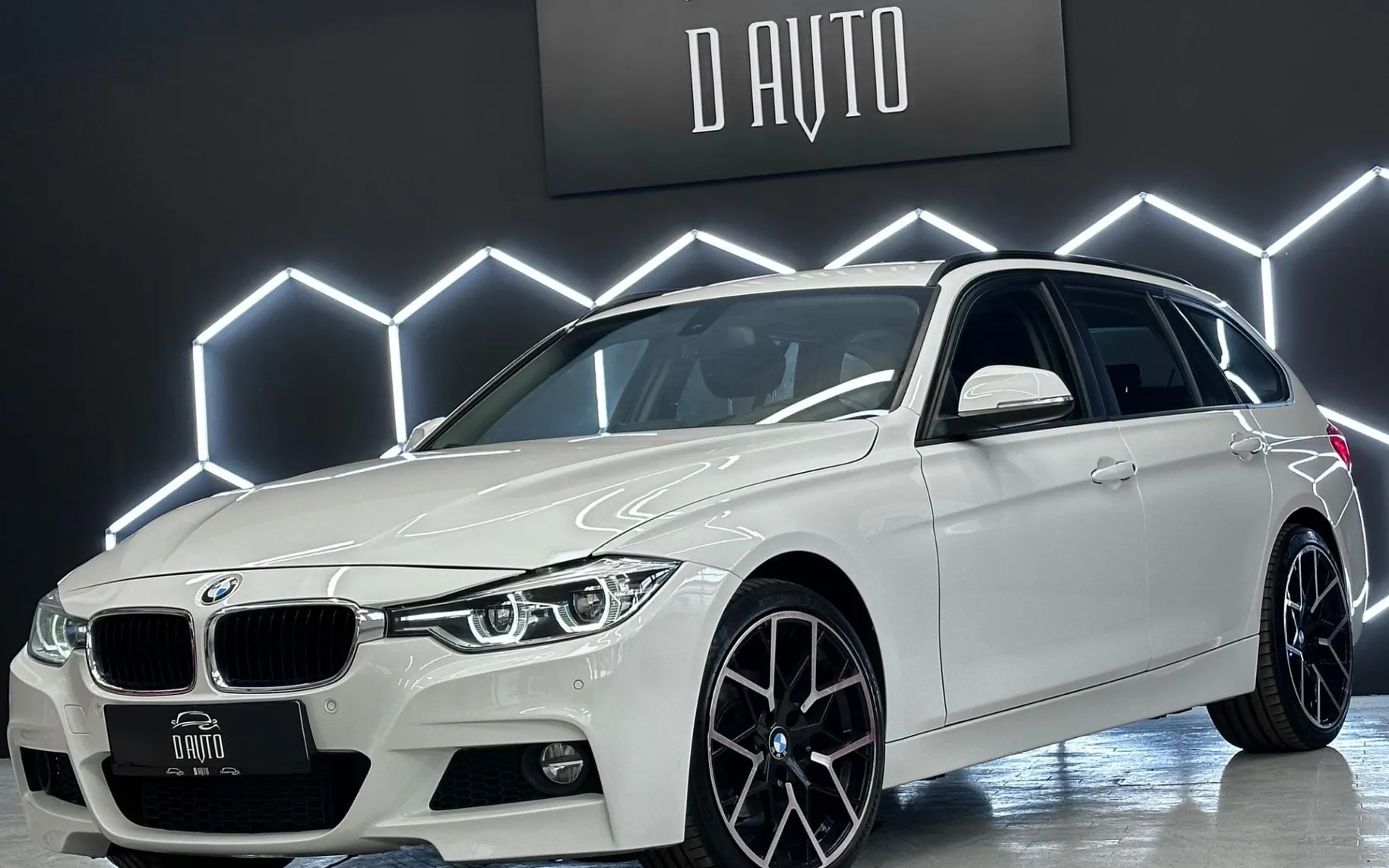 Zunanja slika - BMW serija 3 Touring: - serija 3  318d AT+NAVI+LED+SAMO 122000km ... - 1