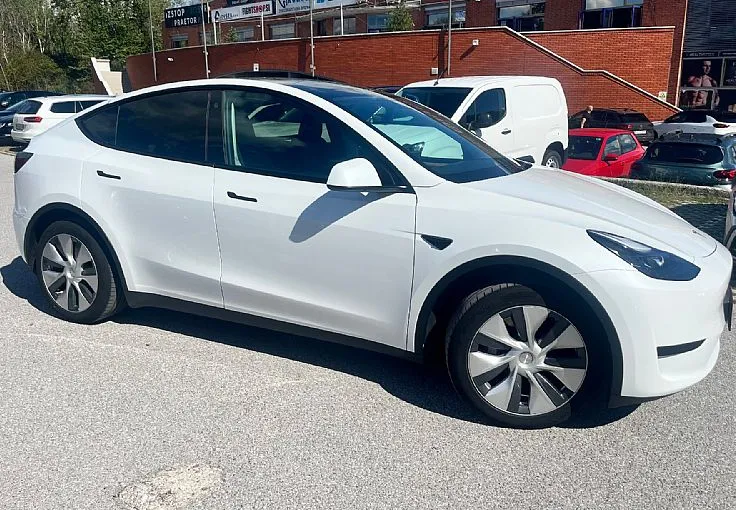 Zunanja slika - Tesla Model Y - Rear-Wheel Drive - 2