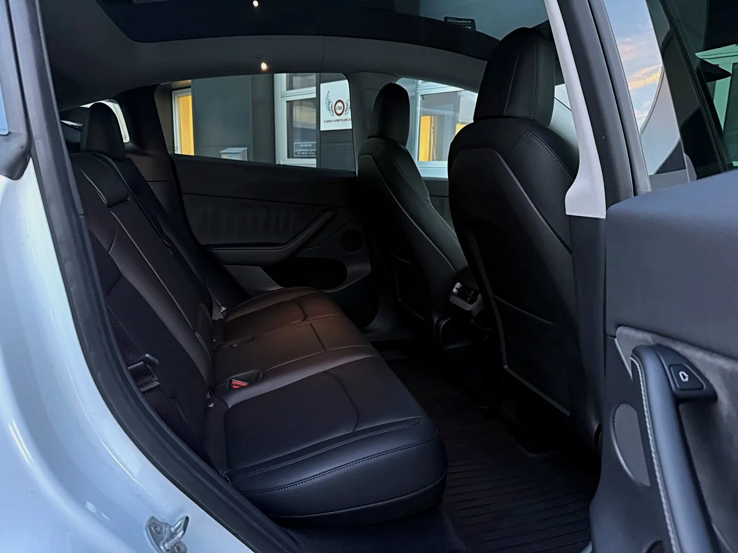 Zunanja slika - Tesla Model Y - Long Range AWD |KLJUKA|19col - 13