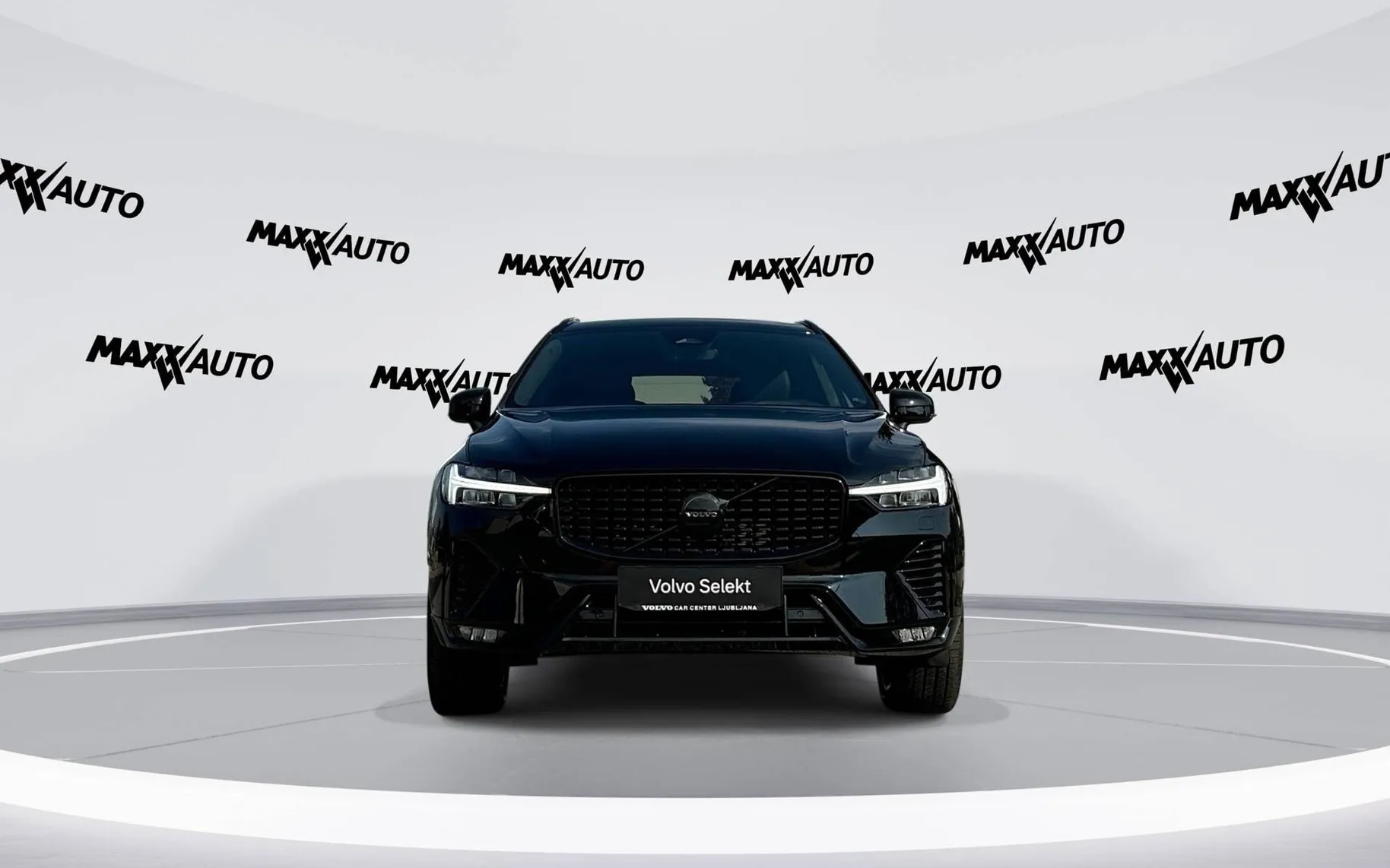Zunanja slika - Volvo XC60 - B4 P Plus Dark Avt. - 2