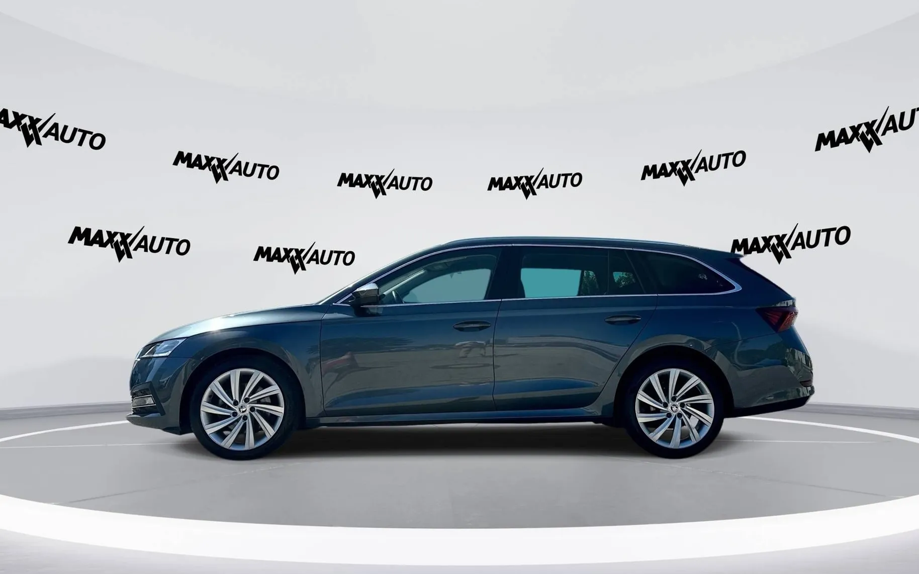 Notranja slika - Škoda Octavia - Combi 2.0 TDI Style DSG MATRIX, ACC, KAMERA - 8