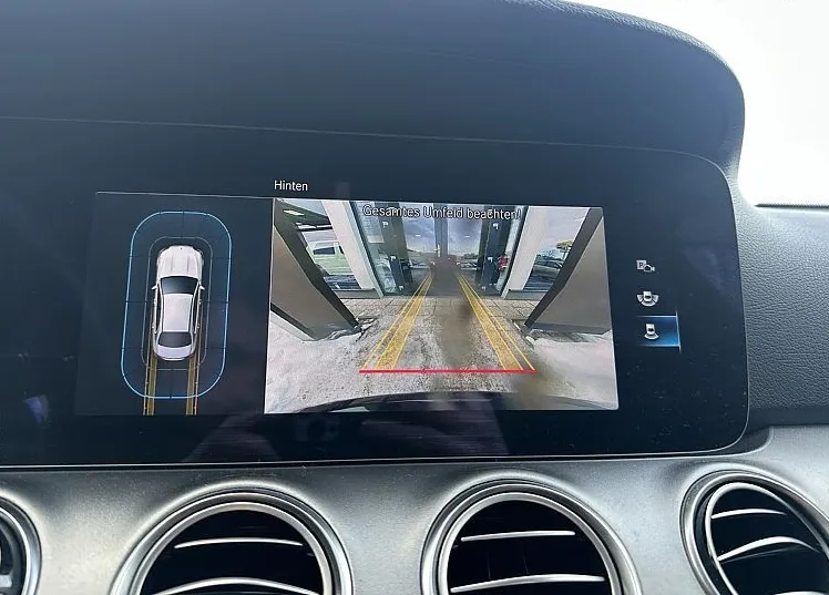 Zunanja slika - Mercedes-Benz E-Razred - E 220 d - ODLIČNO OHRANJEN - 9