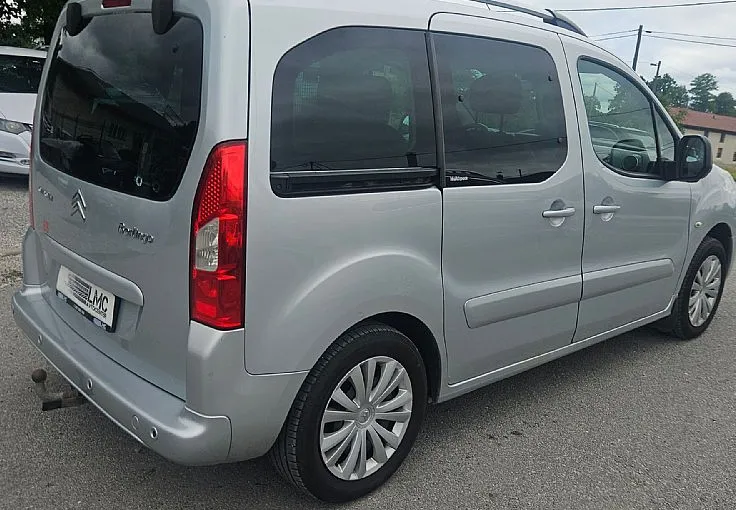 Zunanja slika - Citroën Berlingo - Multispace Pack 1.6 HDI 92ks °KLJUKA° - 4