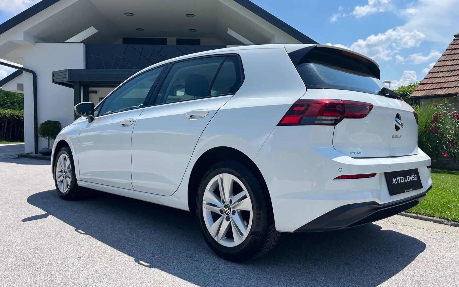Notranja slika - Volkswagen Golf - 2.0 TDI BMT -1 LASTNIK-LED-ALU-KAM-ODLIČEN... - 8