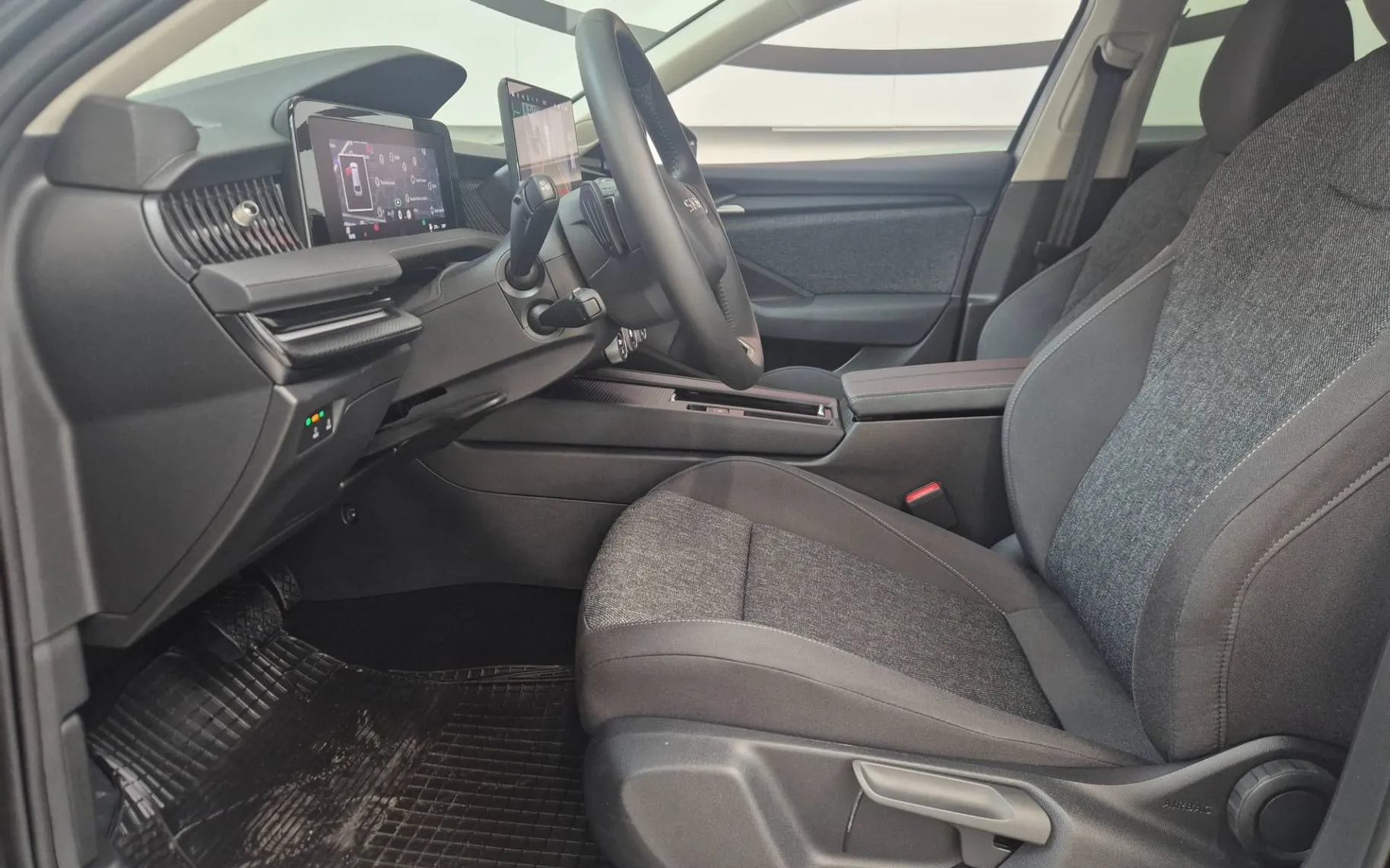 Zunanja slika - Škoda Superb - Combi 2.0 TDI DSG Essence - 5