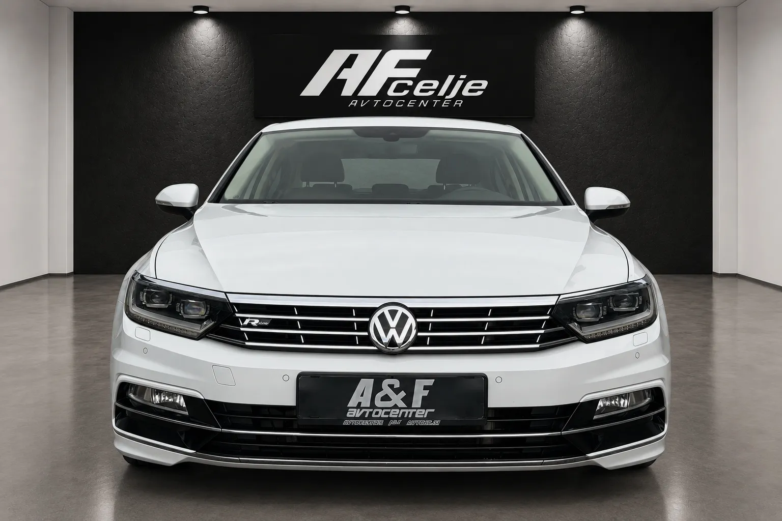 Zunanja slika - Volkswagen Passat - 2.0 TDI-R LINE-1 LASTNIK-FUL LED-LIZING ZA TUJCE- - 2