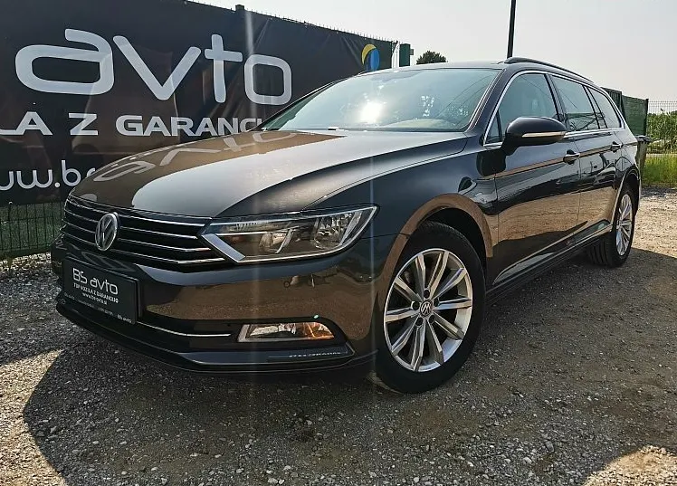 Zunanja slika - VW Passat - Variant 1.6 TDI AUT. BMT HIGHLINE-NAVI-PDC-RADAR-ALU - 1