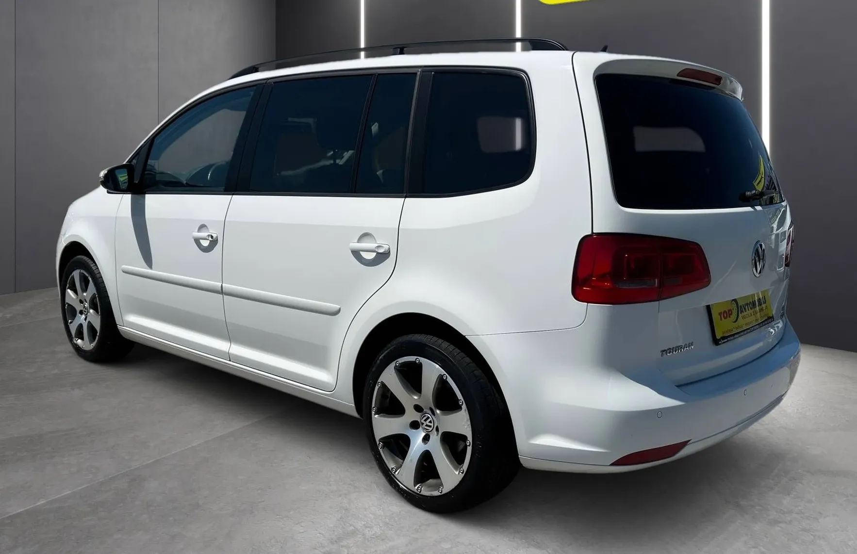 Zunanja slika - VW Touran - 1.6 TDI MOŽNOST FINANCIRANJA BREZ POLOGA - 5
