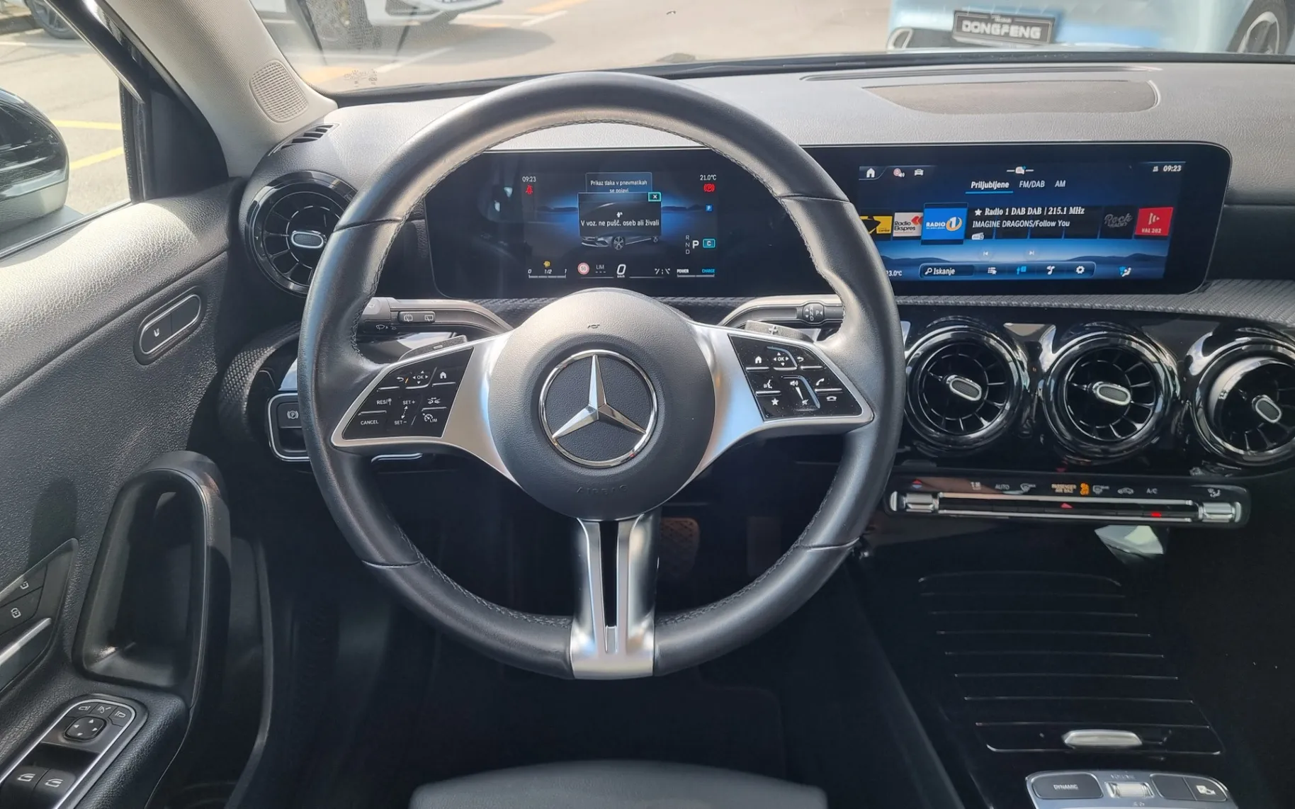 Zunanja slika - Mercedes-Benz A-Razred - A180 MHEV - AVTOMATIK-DAB-KAMERA-NAVIGACIJA - 12