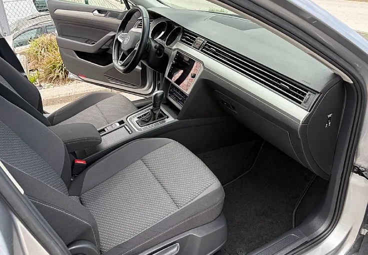 Zunanja slika - Volkswagen Passat - Variant 2.0 TDI BMT SCR Business DSG ZELO LEPO OHRANJEN - 10