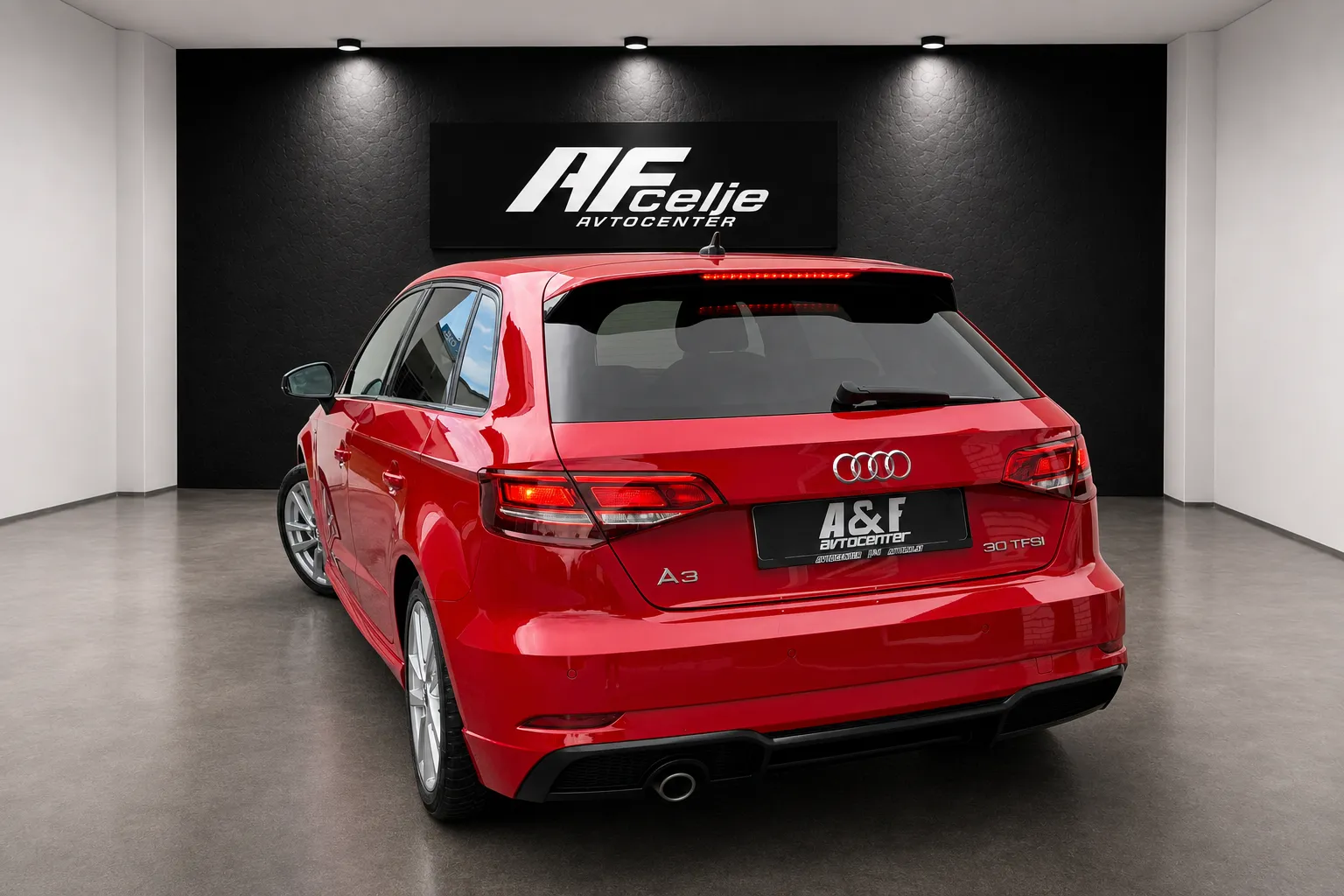Notranja slika - Audi A3 - 30 TFSI-S LINE-XENON+LED-NAVI-LIZING ZA TUJCE-... - 7
