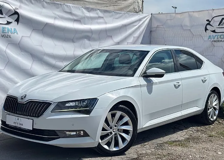 Zunanja slika - Škoda Superb - 2.0 TDI-LED-NAVI-MEMORY-18COL-PDC+KAM-GRETJE - 1