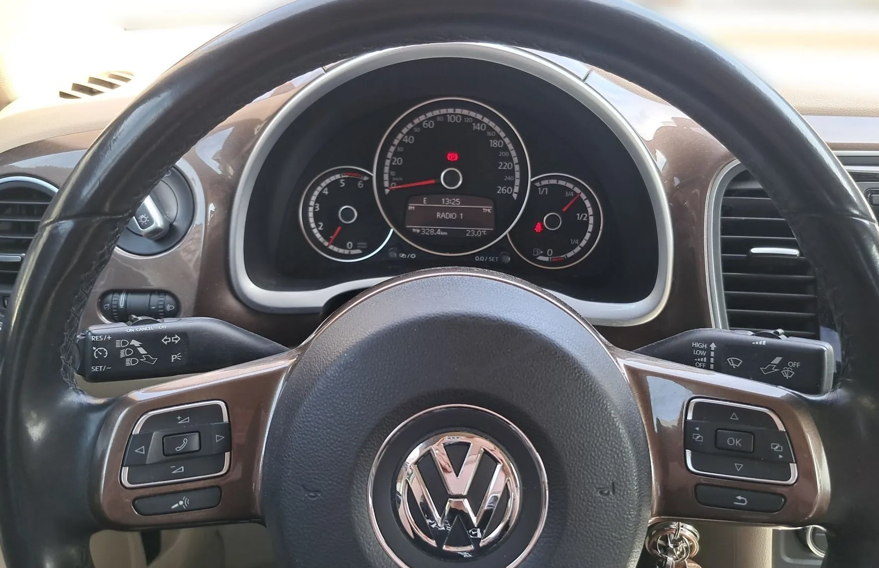 Zunanja slika - Volkswagen Beetle - 1.6 TDI Design - 8