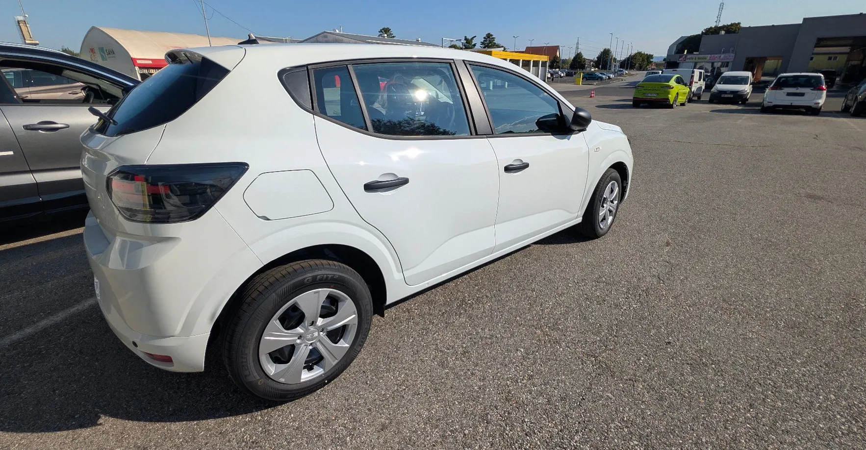 Zunanja slika - Dacia Sandero - 1.0 TCe 100 Essential - 4
