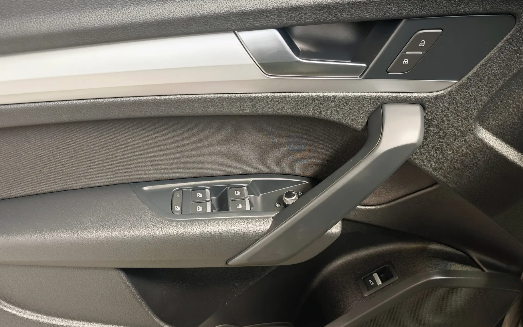 Zunanja slika - Audi Q5 - 40 TDI quattro Stronic 150kW NAVI LED TEMP VIRTUAL - 4